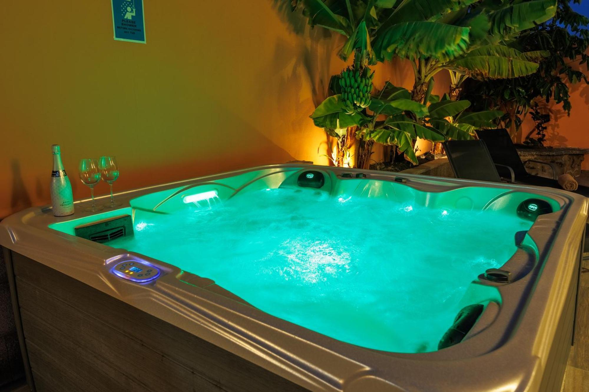 Villa Jacuzzi & Barbecue 拉·奥利瓦 外观 照片